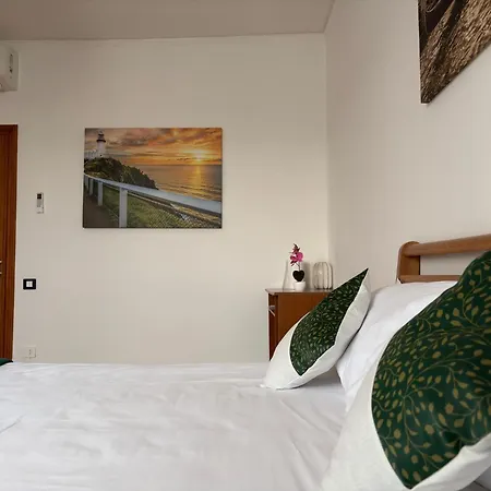 Leone Di * ונציה